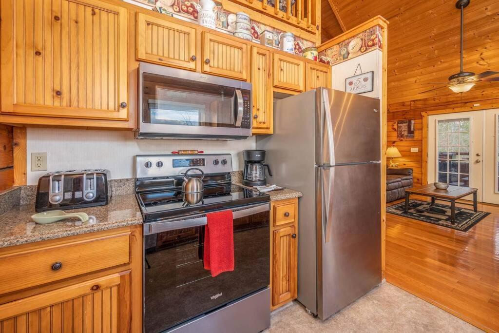 Over The Mountain - Smoky Mountain View Cabin Sevierville Dış mekan fotoğraf