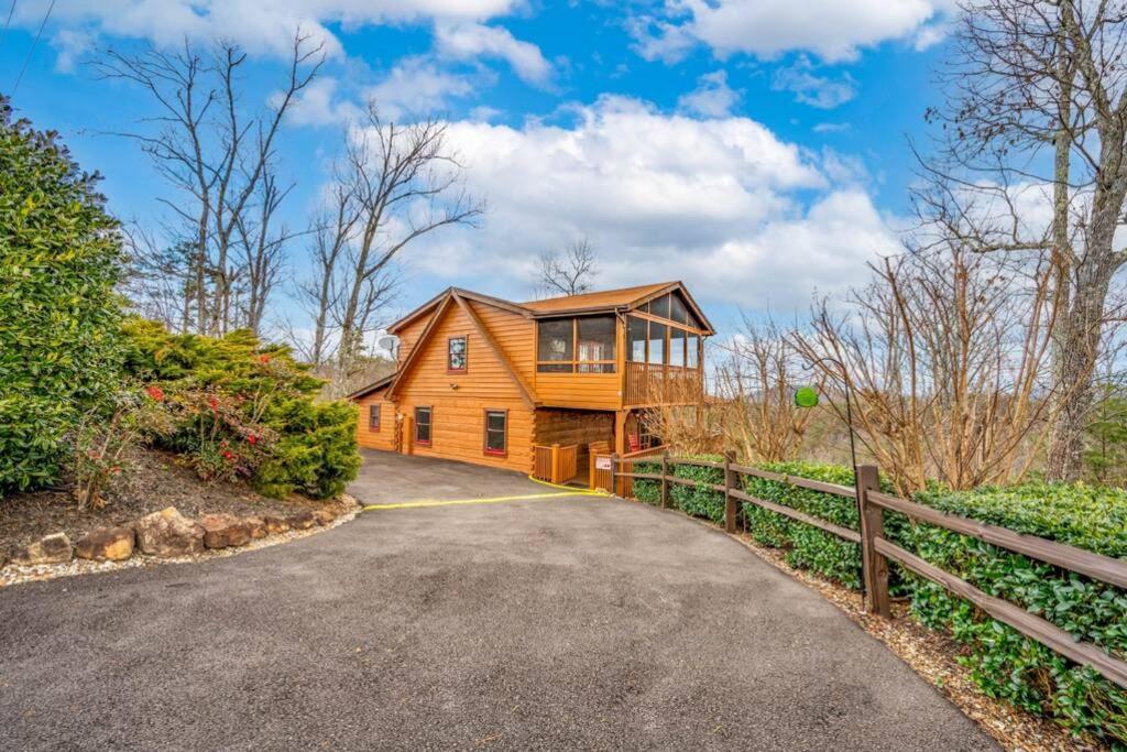 Over The Mountain - Smoky Mountain View Cabin Sevierville Dış mekan fotoğraf