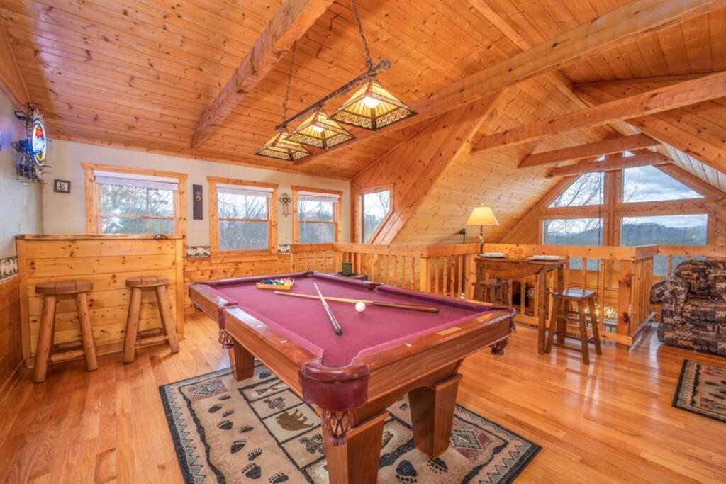Over The Mountain - Smoky Mountain View Cabin Sevierville Dış mekan fotoğraf